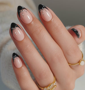 Black bow French press-on nails